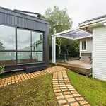 Charming Takapuna Residence